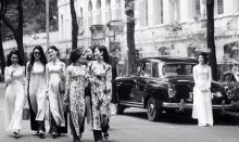 Cảm nhận vẻ đẹp thời gian trong những bức ảnh Sài Gòn trăm năm