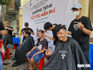Sài Gòn Chợ Lạc Xoong và niềm vui ngày hội cắt tóc miễn phí cho bà con Gò Vấp